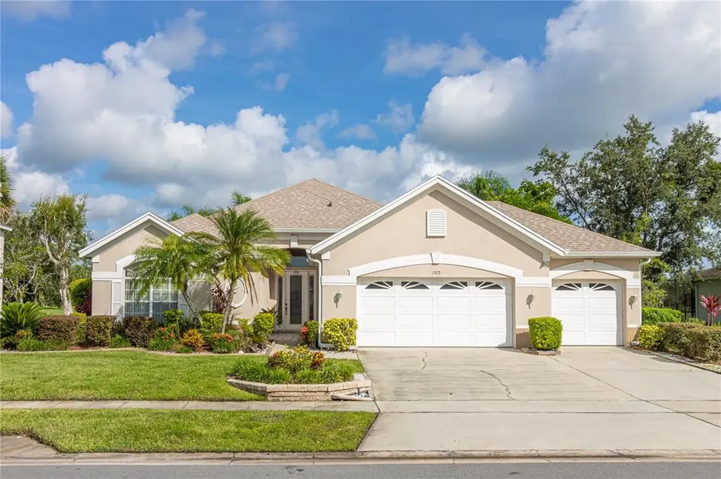 1525 The Oaks Boulevard Kissimmee FL 34746