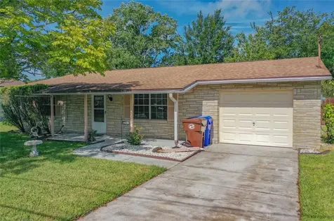 714 N Lavon Avenue Kissimmee FL 34741