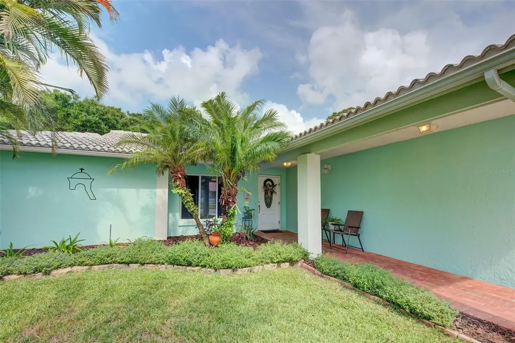 1568 Oak View Drive Sarasota FL 34232