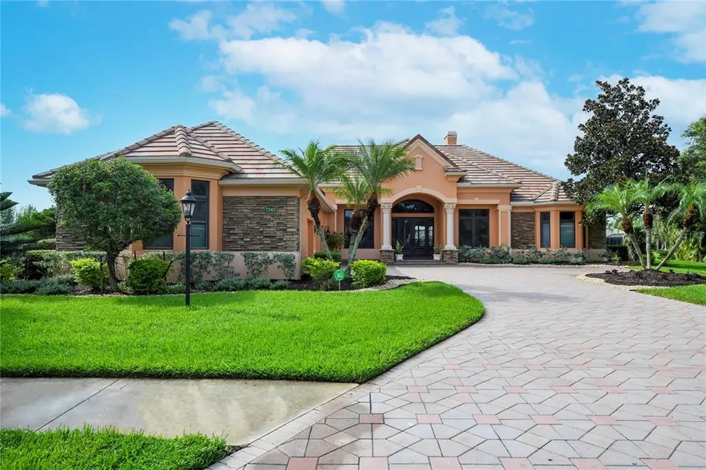 7582 Conservation Court Sarasota FL 34241