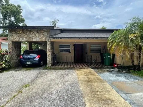 1810 W Henry Avenue Tampa FL 33603