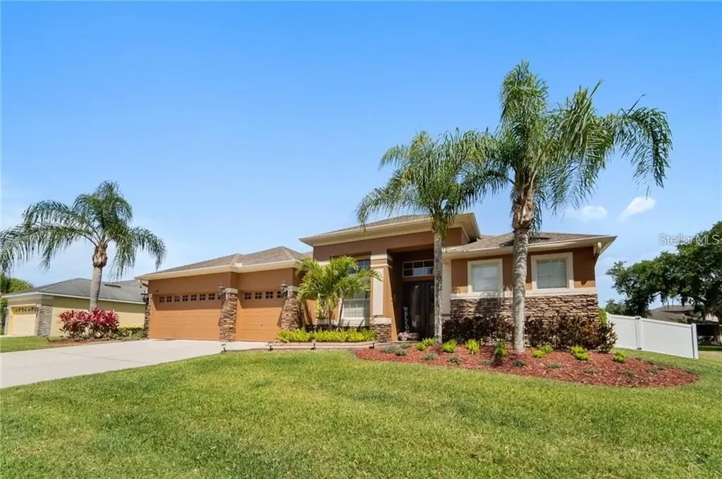 4807 Lakes Edge Lane Kissimmee FL 34744