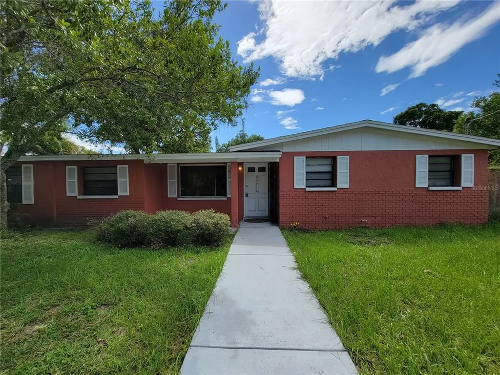 5714 N 32nd Street Tampa FL 33610