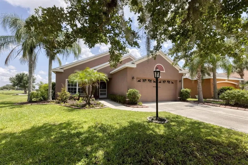 850 Springwood Circle Bradenton FL 34212