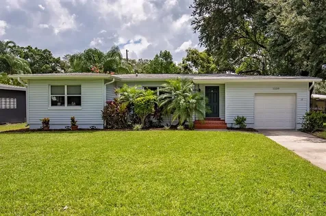 1239 Newcastle Drive Orlando FL 32806
