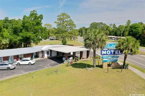 19544 NW Us Highway 441 High Springs FL 32643