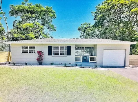 5470 47th Avenue N St Petersburg FL 33709