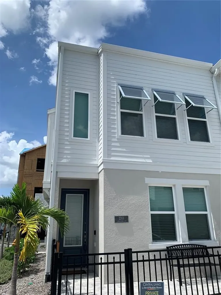2301 Lindstrom Street Sarasota FL 34237