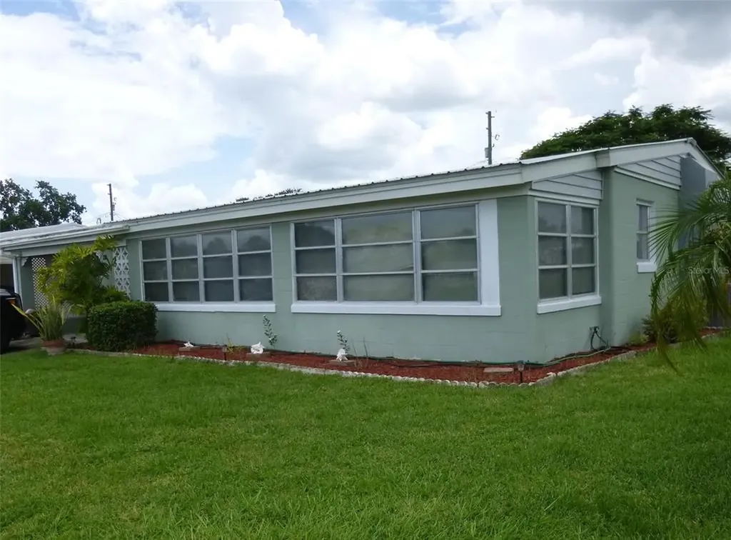 330 Walter Avenue Frostproof FL 33843