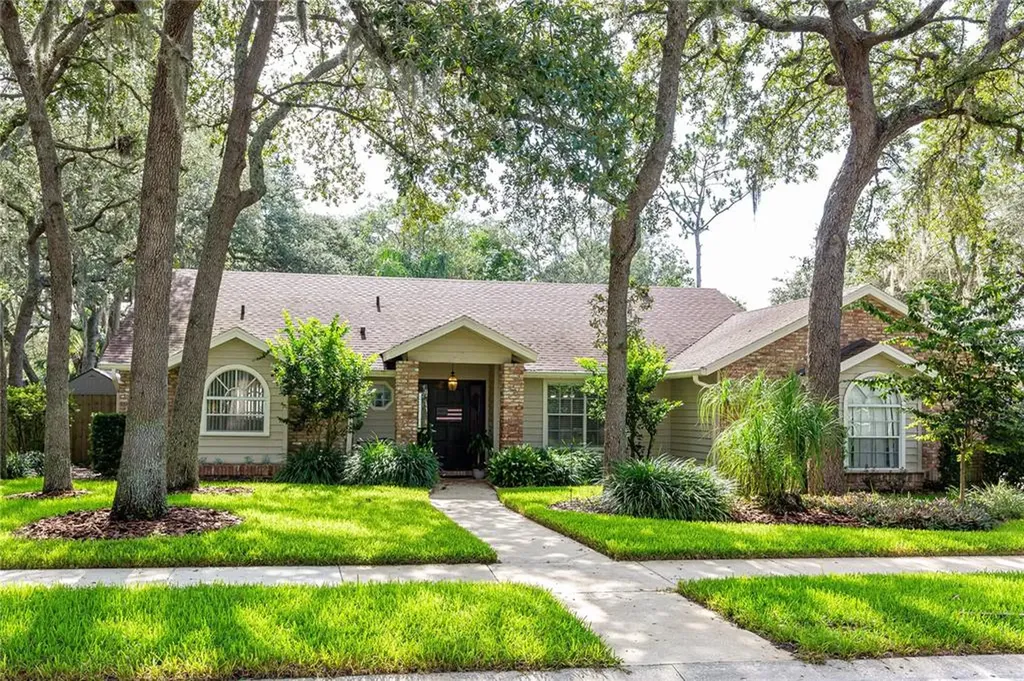 1540 S Lyons Court Oviedo FL 32765