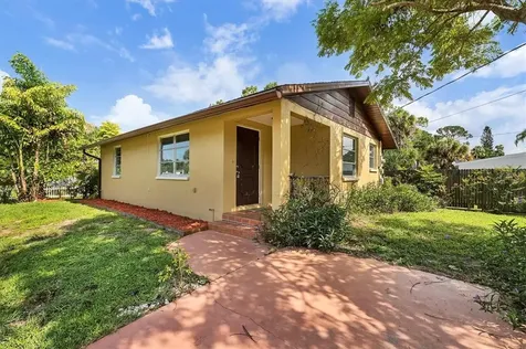 602 W Perry Street Englewood FL 34223