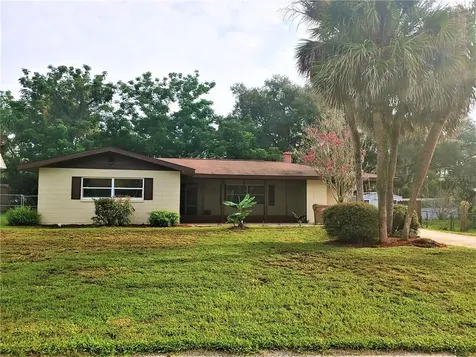 6834 Fern Circle Leesburg FL 34748