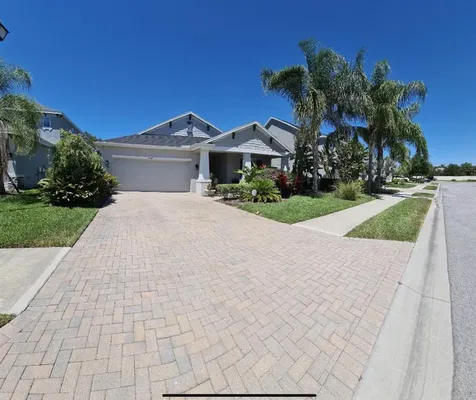 7447 Aguila Drive Sarasota FL 34240