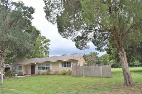 11805 Carmen Avenue Dade City FL 33525