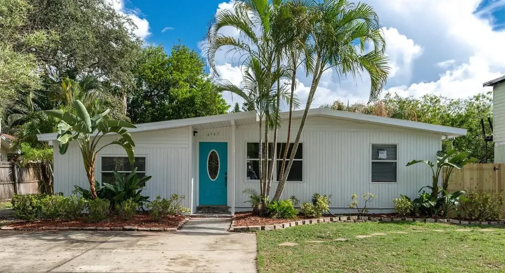 4945 44th Avenue N St Petersburg FL 33709
