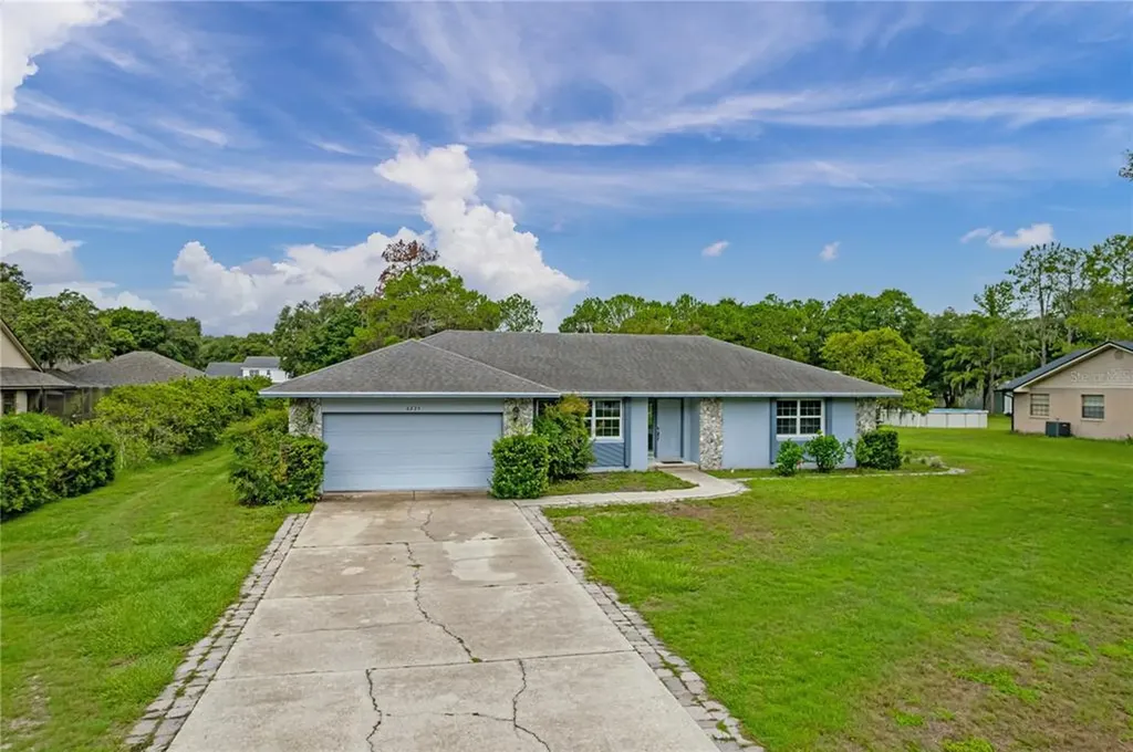 6235 Forestwood Drive E Lakeland FL 33811