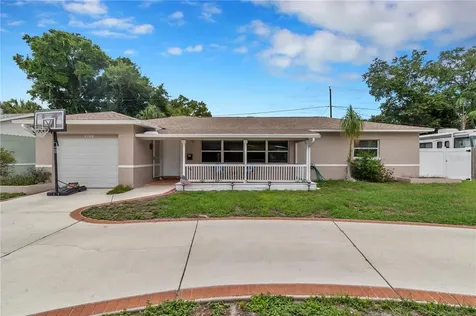 1732 65th Way N St Petersburg FL 33710