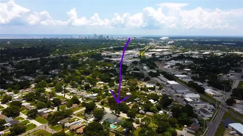 2610 34th Avenue N St Petersburg FL 33713