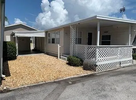 73 Twin Shores Boulevard Longboat Key FL 34228