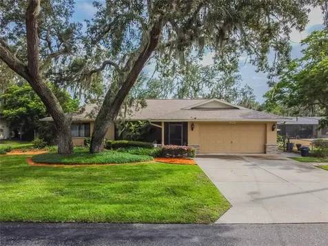 11848 Lakewood Drive Hudson FL 34669