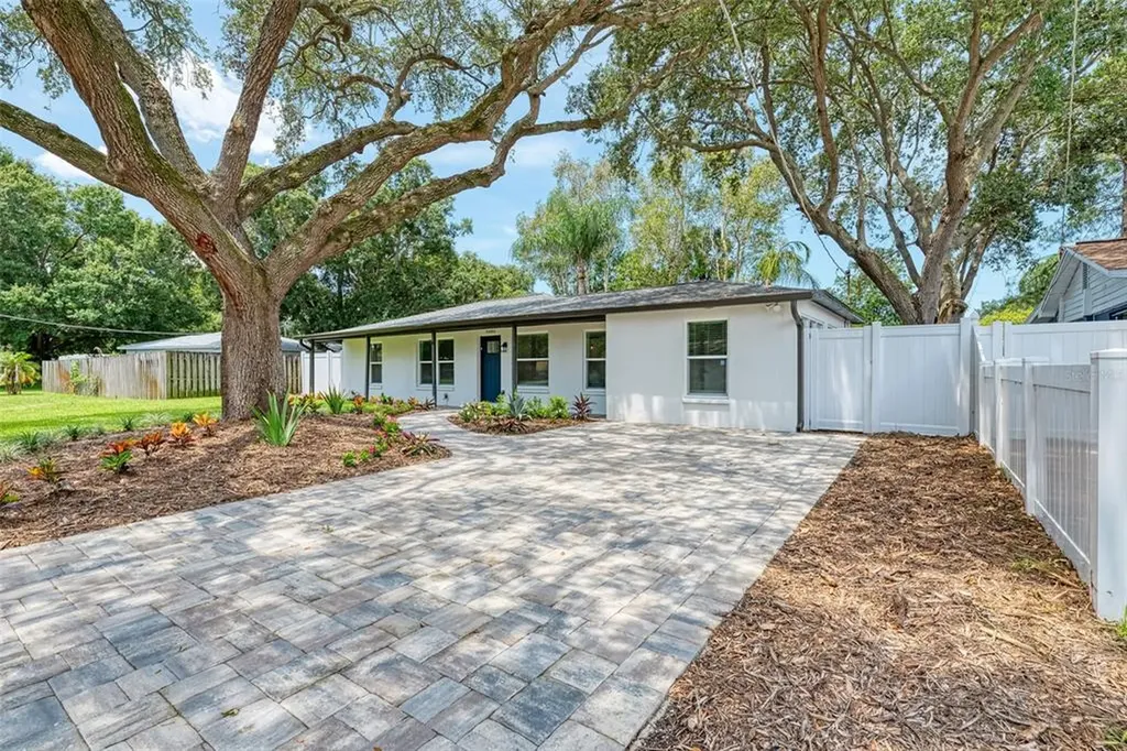 4323 S Clark Avenue Tampa FL 33611