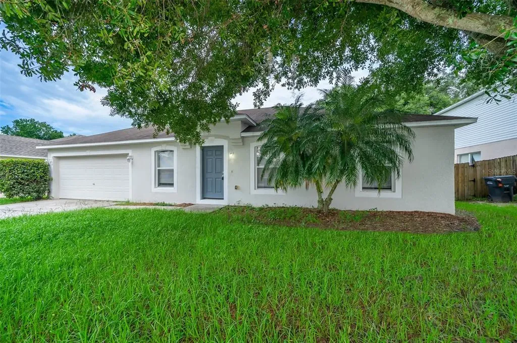 5740 Oakwood Knoll Drive Lakeland FL 33811