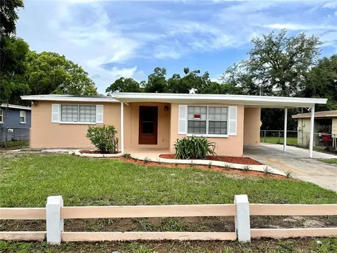 8710 N Hyaleah Road Tampa FL 33617