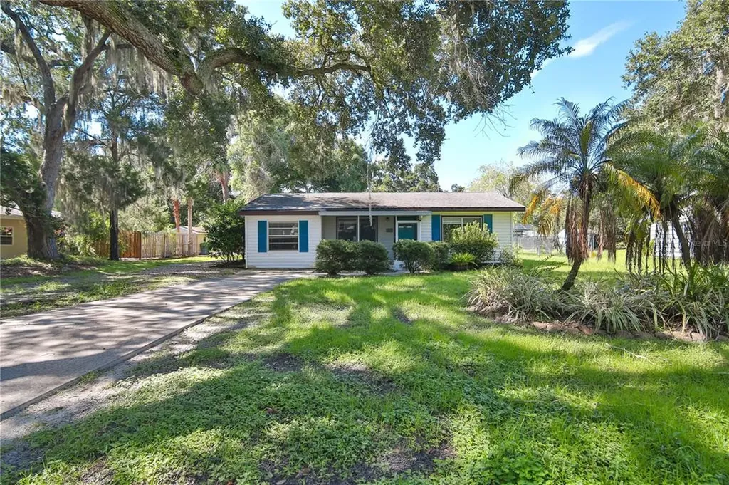 2440 Hillview Street Sarasota FL 34239