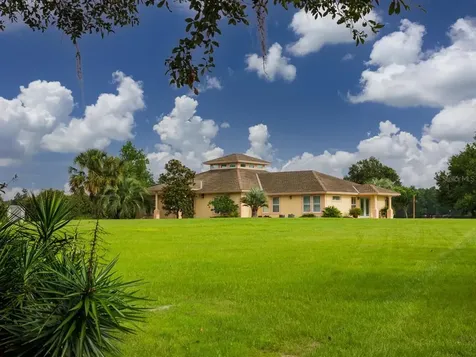 16185 NW 46th Street Morriston FL 32668