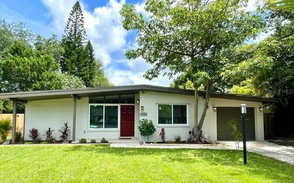 3804 16th Avenue W Bradenton FL 34205