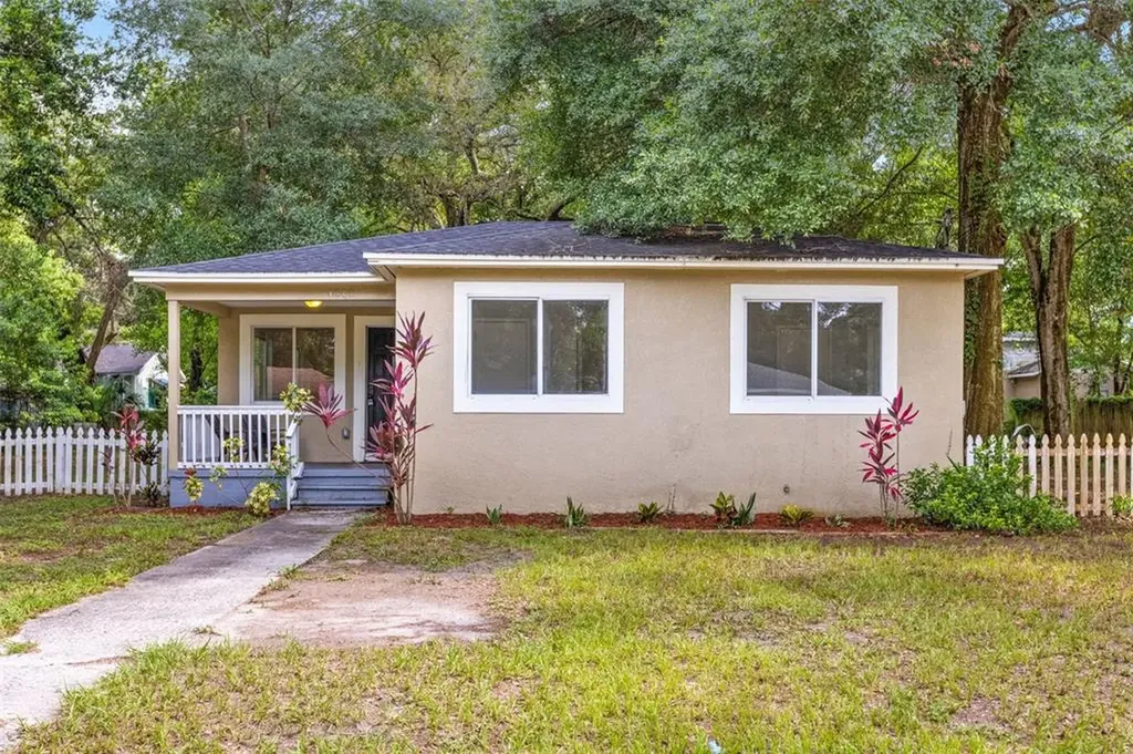 1513 E Ellicott Street Tampa FL 33610