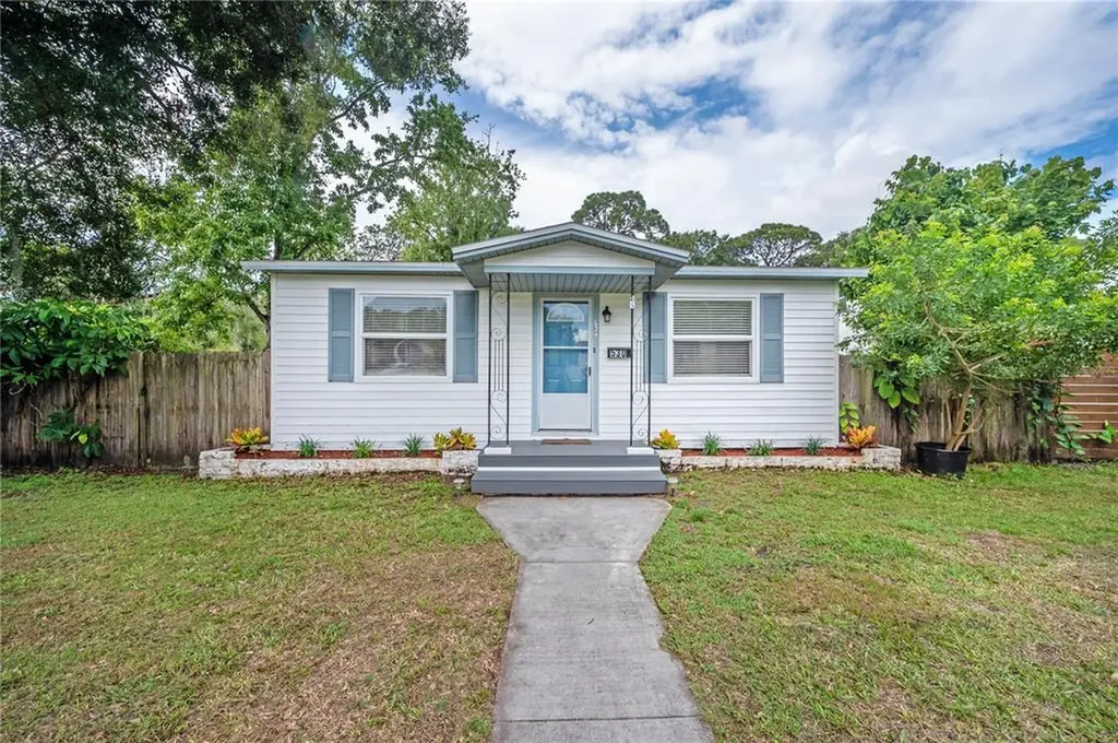 530 44th Avenue N St Petersburg FL 33703