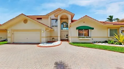 10261 SW 15th Street Pembroke Pines FL 33025