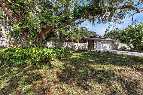 527 N Jefferson Avenue Sarasota FL 34237