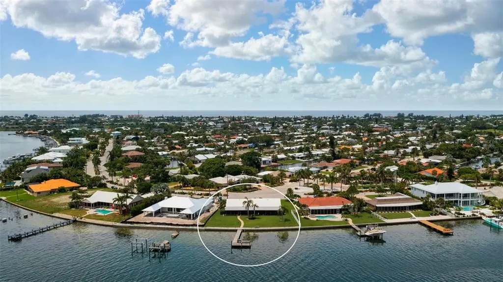 655 Key Royale Drive Holmes Beach FL 34217