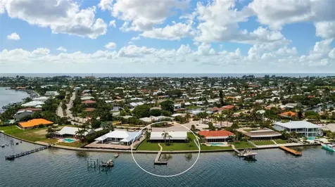 655 Key Royale Drive Holmes Beach FL 34217