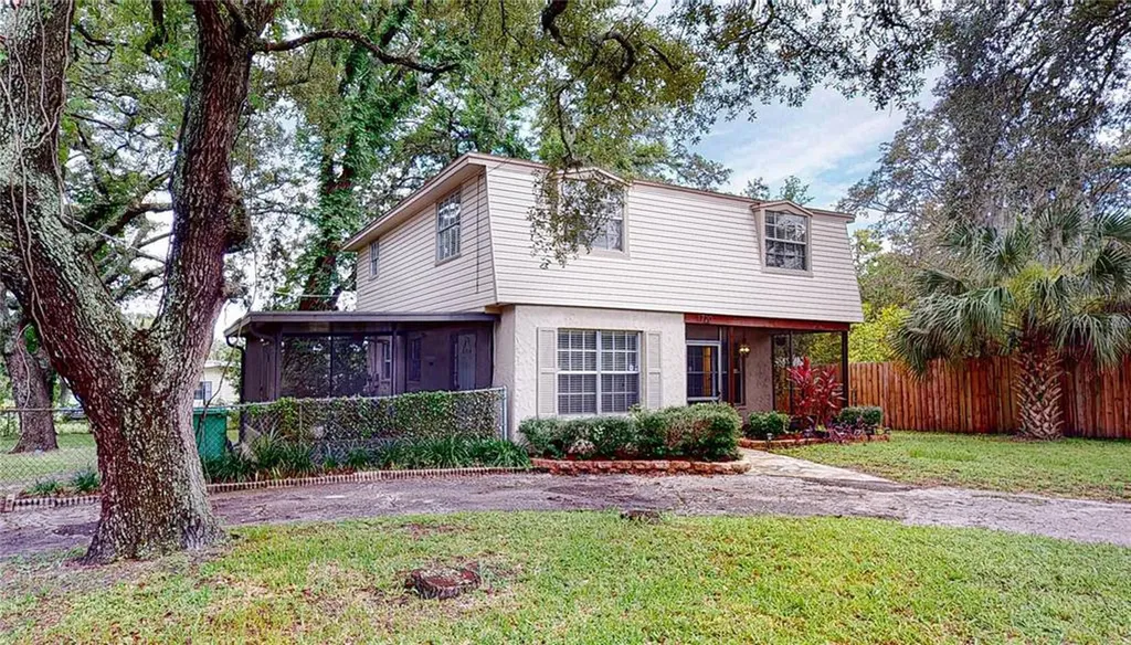 1720 W Perio Street Tampa FL 33612