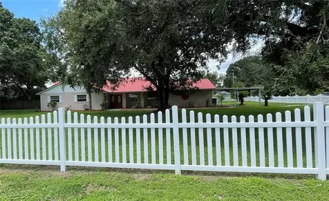 2405 S Wiggins Road Plant City FL 33566