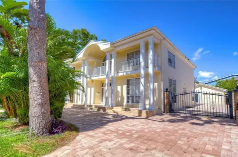 903 S Sterling Avenue Tampa FL 33629