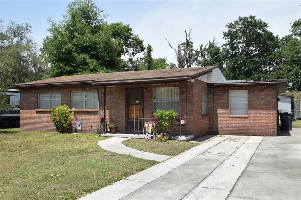 2620 Canal Drive N Lakeland FL 33801