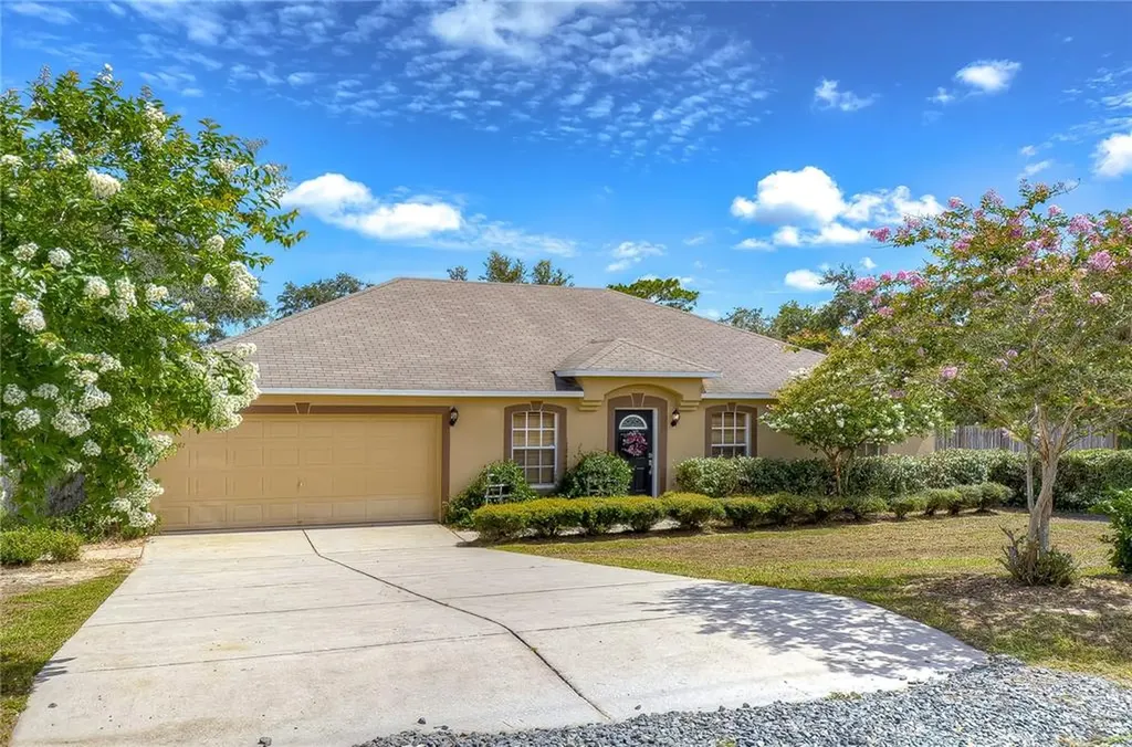 13085 House Finch Road Weeki Wachee FL 34614