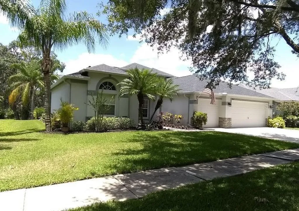 4517 River Close Boulevard Valrico FL 33596