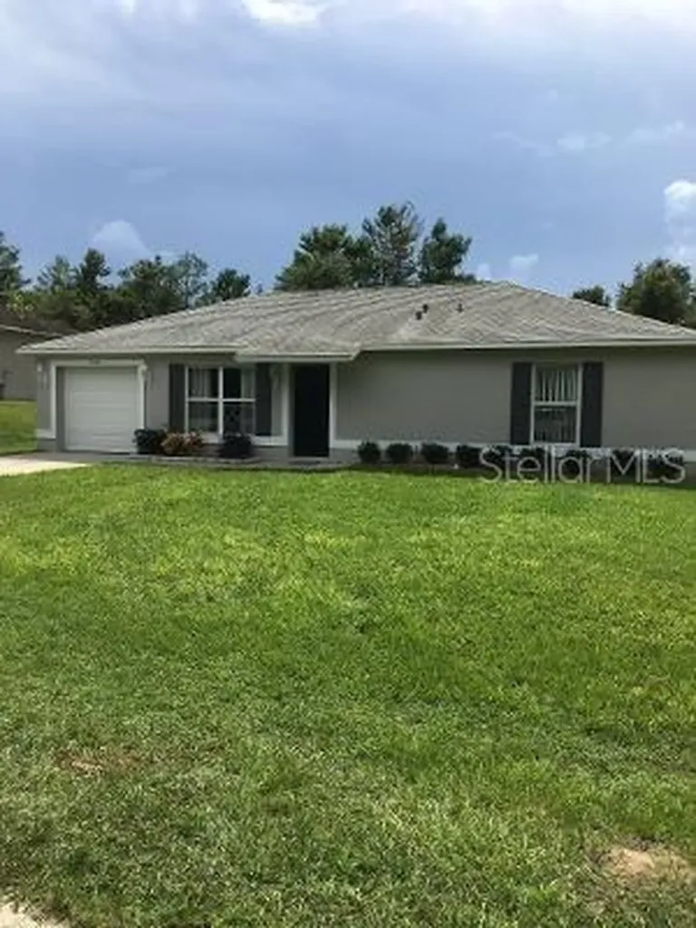 806 Palmetto Avenue Orange City FL 32763