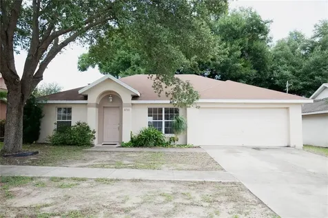 3711 Meadow Green Drive Tavares FL 32778