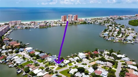 118 Wall Street Redington Shores FL 33708