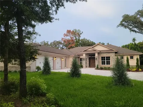 17847 Simmons Road Lutz FL 33548