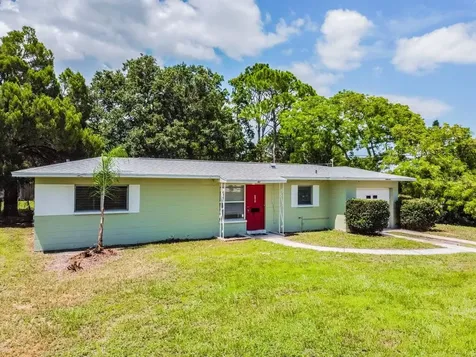 1161 76th Avenue N St Petersburg FL 33702