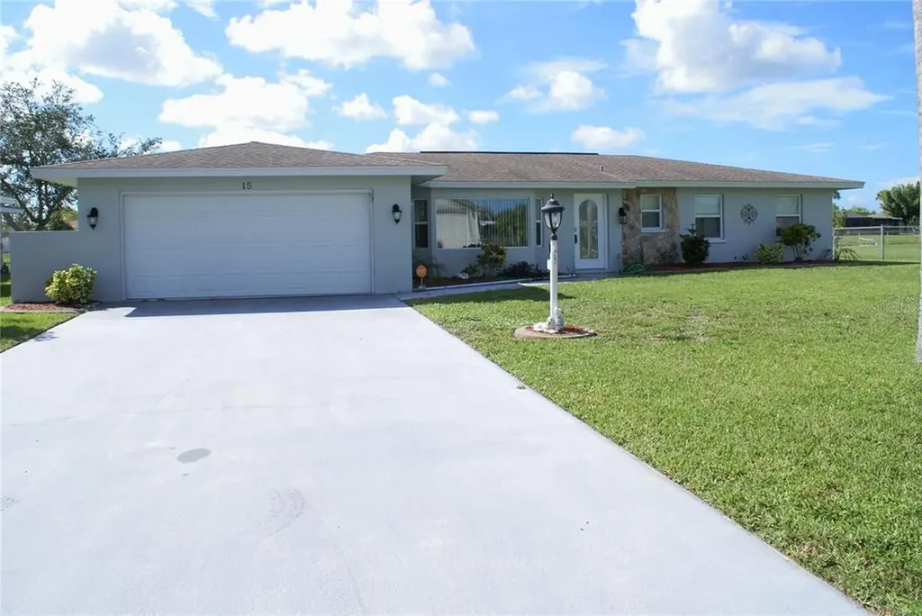 15 Caddy Road Rotonda West FL 33947