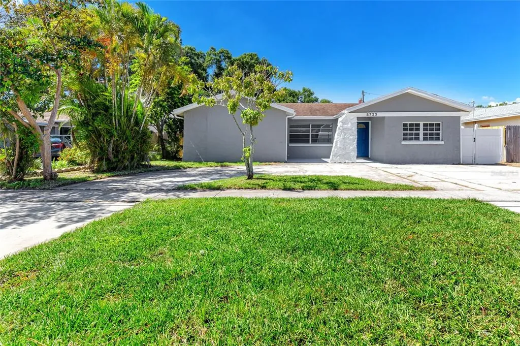 5723 102nd Avenue N Pinellas Park FL 33782