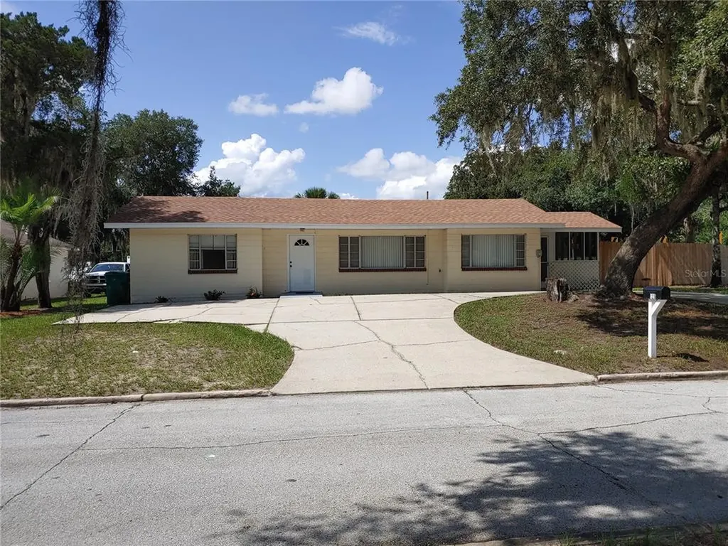 125 E Pendleton Avenue Eustis FL 32726
